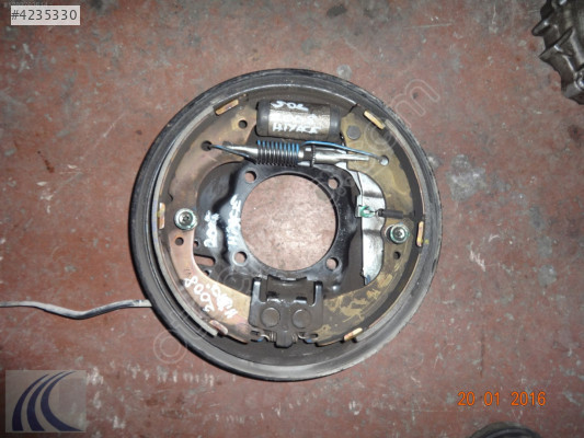 TOYOTA HIACE 2008 ÇIKMA SOL FREN MEKANİZMASI