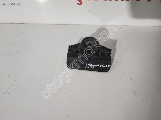 LAGUNA2 KANGOO ÖN TAMPON BAĞLANTI AYAĞI 8200012580