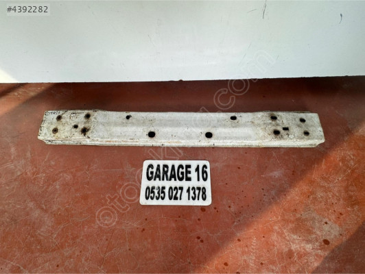 TOYOTA AURİS ARKA TAMPON DEMİRİ ORJİNAL