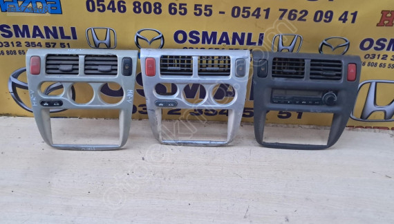 Honda HR-V  Teyp Çerçevesi