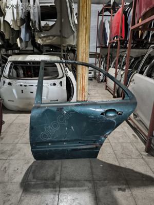 MERCEDES C KASA W202 SOL ARKA KAPI ÇIKMA PARÇA ORJİNAL