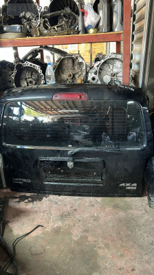 2009 DODGE NITRO ÇIKMA ORJİNAL HATASIZ BAGAJ KAPAGI