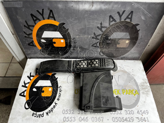 165556458R Renault Talisman Hava Filtre Borusu Orjinal Çıkma