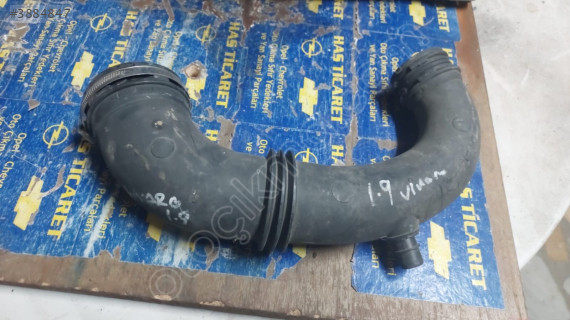 Çıkma Opel Vivaro Hava Filtresi Borusu
