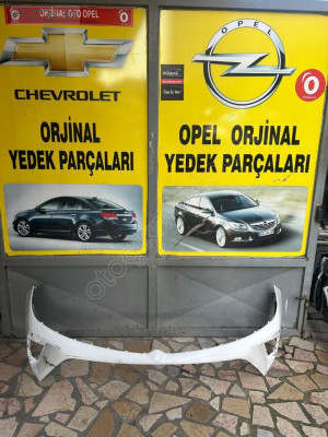 Opel crossland ön tampon beyaz