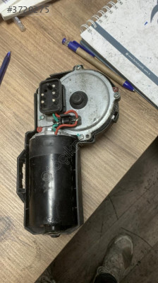 Mercedes E Serisi W124 Ön Cam Motoru - Oto Çıkma Parça