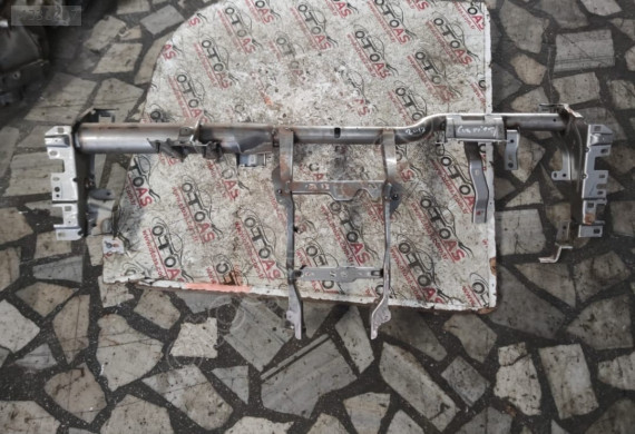 2017 FORD COURİER GÖĞÜS DEMİRİ  0179536