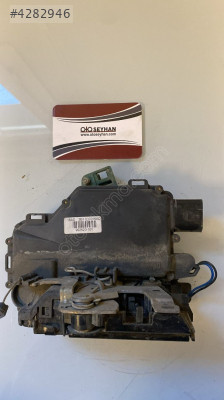 3B1837016AD Volkswagen bora sağ ön kapı kilidi