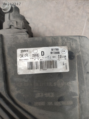 9817296980 Pejo 301 Sağ ön far