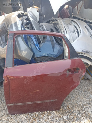 Fiat Linea sol arka kapı