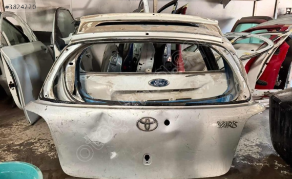 TOYOTA YARİS BAGAJ KAPAĞI ORJİNAL EYUPCAN OTO'DA