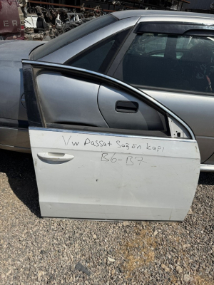 VW PASSAT SAĞ ÖN KAPI ÇIKMA ORJİNAL