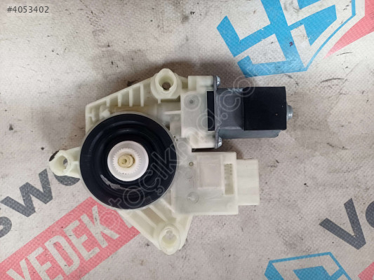 vw passat b8 sağ arka cam motoru