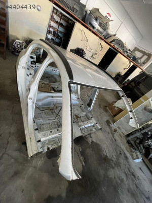 FİAT EGEA CROSS KESME DİREKLİ TAVAN ORJİNAL ÇIKMA