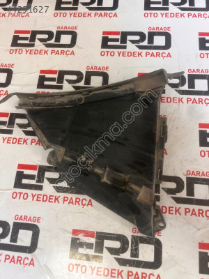 BMW 5 SERİSİ G30 SAĞ HAVA KANALI 51747349592 7349592