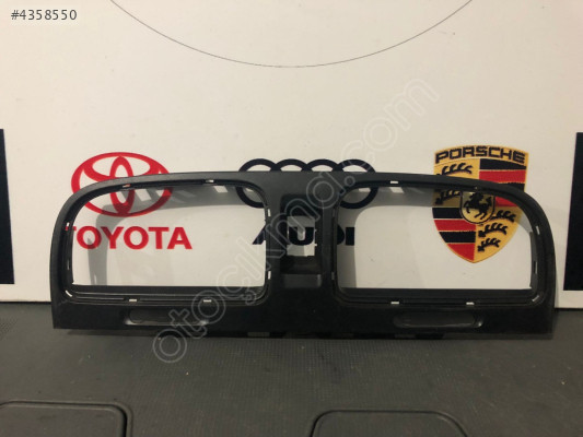 VOLKSWAGEN GOLF 6 HAVALANDIRMA IZGARA ÇERCEVESİ ORJİNAL