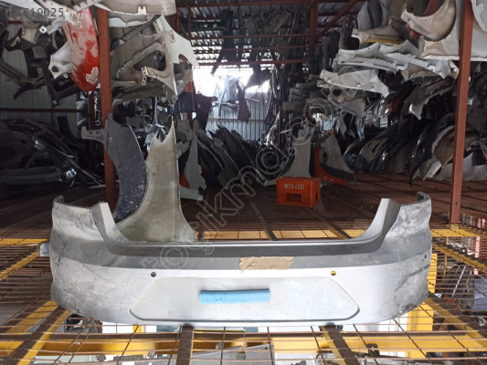 VW Passat B8 Modeli İçin Ön Tampon Çıkma Parçası