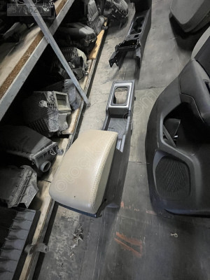 Nissan Xtrail Orta Konsol