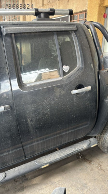 NİSSAN NAVARA ÇIKMA HATASIZ SOL ARKA KAPI YEDEK PARÇALARI