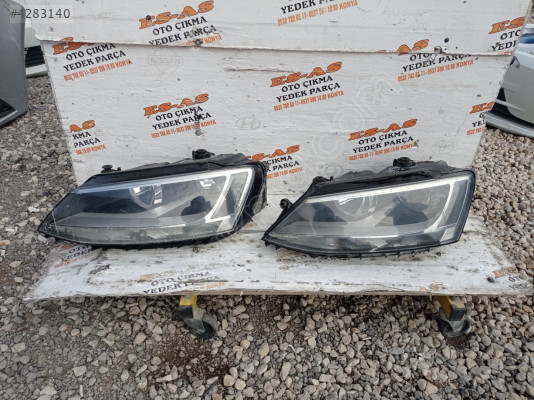 VOLKSWAGEN JETTA SOL FAR İKİ ADET ÇIKMA ORJİNAL