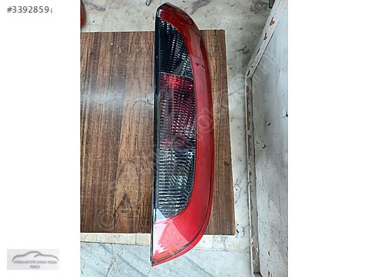 Opel Corsa C sağ arka stop sıfır yan sanayi taşıma hasarlı