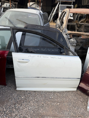 AUDİ A6 SAĞ ÖN KAPI ÇIKMA ORJİNAL