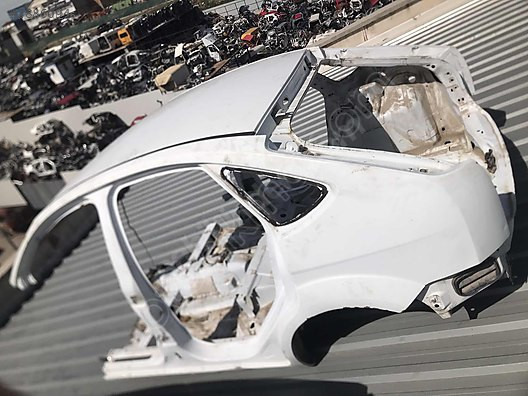 FORD FOCUS 2.5 HB tavan arka çıkma orjinal