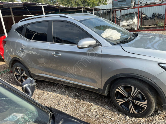 MG ZS SAĞ ÖN KAPI DOLU HATASIZ BOYASIZ MONTECAR