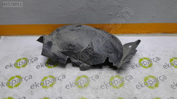 MERCEDES C 2007 2011 W204 SOL ÖN ÇAMURLUK DAVLUMBAZI A2046906030