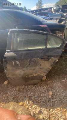 OPEL INSİGNİA SOL ARKA KAPI DOLU.OTO ERKAN ÜNYE