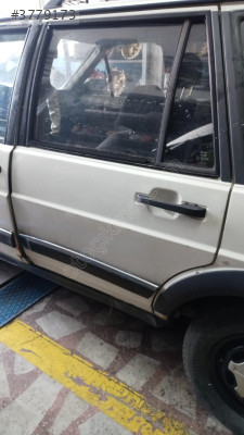 Passat arka sol kapı