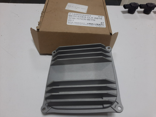 MERCEDES CLA W218 W166 XENON BEYNİ 2011 2189009203 SY
