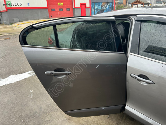 RENAULT FLUENCE SAĞ ARKA FÜME KAPI ORİJİNAL SÖKME RENKAY KOCAELİ