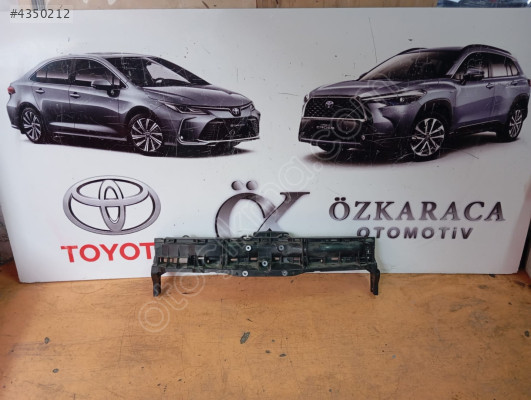 2020-2025 TOYOTA YARİS CROSS ÇIKMA ORİJİNAL ÖN PANEL