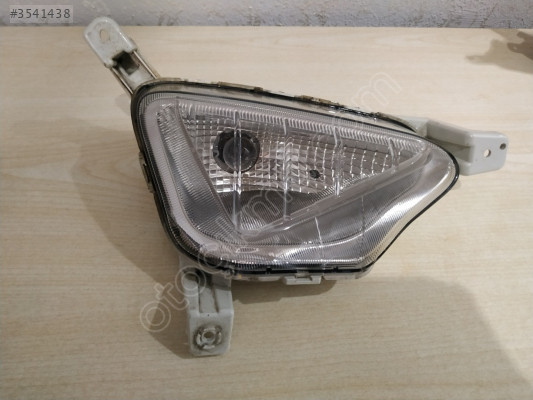 HYUNDAİ İ20 SAĞ ÖN GÜNDÜZ FARI
