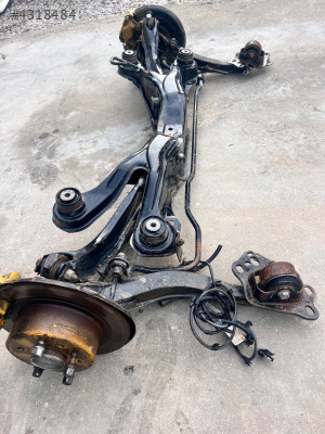 OPEL VECTRA B 2.0 BENZİNLİ ARKA TAŞIYICI DİSK KALİPER