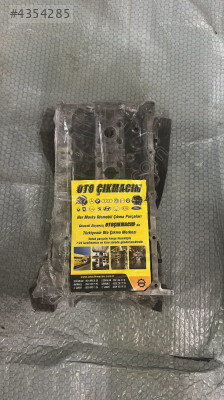 VOLKSWAGEN GOLF 1.6 FSİ BLF-BLP SİLİNDİR KAPAĞI 03C103358S