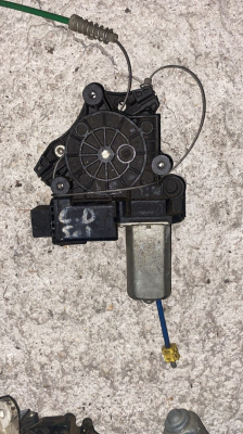 OPEL CORSA D SOL ÖN CAM MOTORU.OTO ERKAN ÜNYE