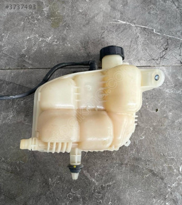 MİNİ COOPER F67 CAM SUYU DEPOSU ORJINAL HATASIZ ÇIKMA
