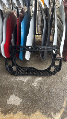 Audi A6 ön panel