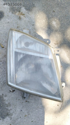 ISUZU D-MAX SAĞ ÖN FAR ÇEVİK OTO ÇIKMA