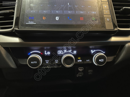 2021-2024 HONDA CİTY KLİMA KONTROL PANELİ