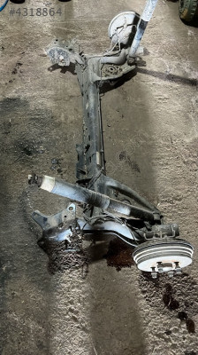 Renault Clio4 arka dingil komple dolu orijinal hatasız