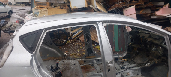 Ford fiesta kesme tavan