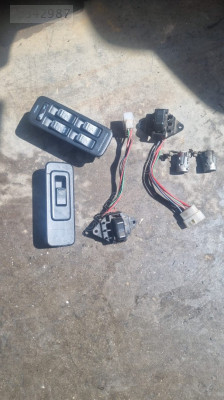 Mazda 323 Cam Düğmesi   89 97