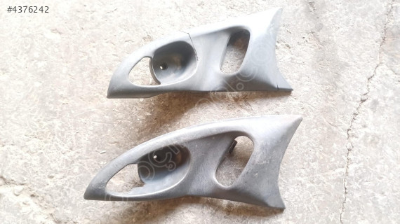 1998-2004 Ford Focus 1 Sol Ön İç Kapı Kolu Çerçevesi