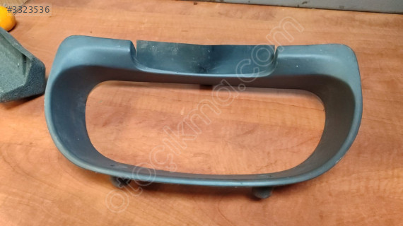 Volvo S40 2001 model çıkma gösterge paneli çerçevesi 30854364