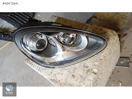 PORSCHE CAYENNE SAĞ FAR ÇIKMA ORJİNAL