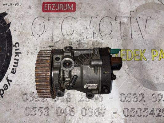 167003374R-8200057225 DACİA LOGAN 1.5 DCI mazot pompası