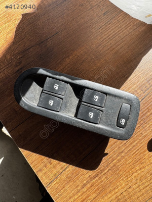 Renault Scenic 2 Sol Cam Açma Düğmesi 4 lü